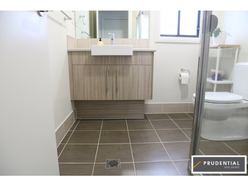 64a Oaklands Circuit, Gregory Hills NSW 2557