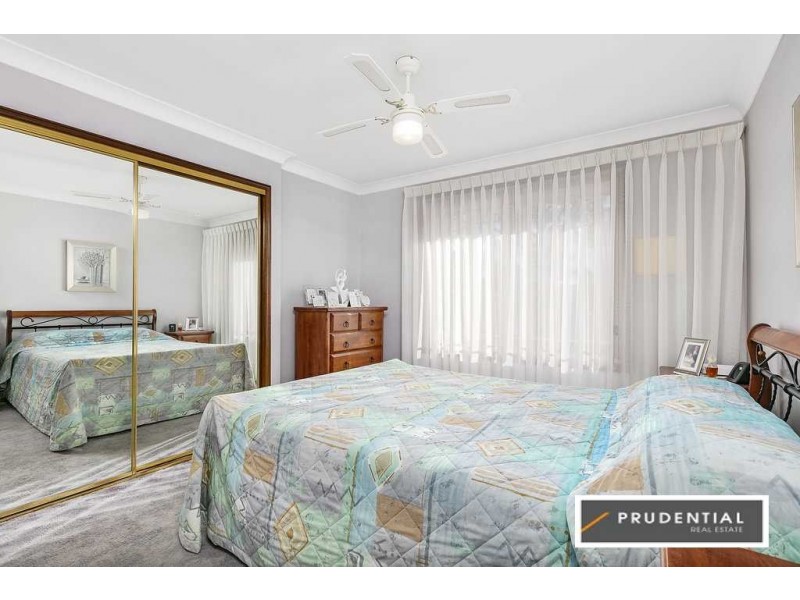 8/10 Azalea Place, Macquarie Fields NSW 2564