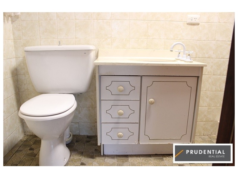 29 Menindee Avenue, Leumeah NSW 2560