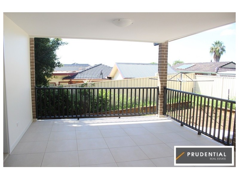 10a Dolomite Place, Eagle Vale NSW 2558