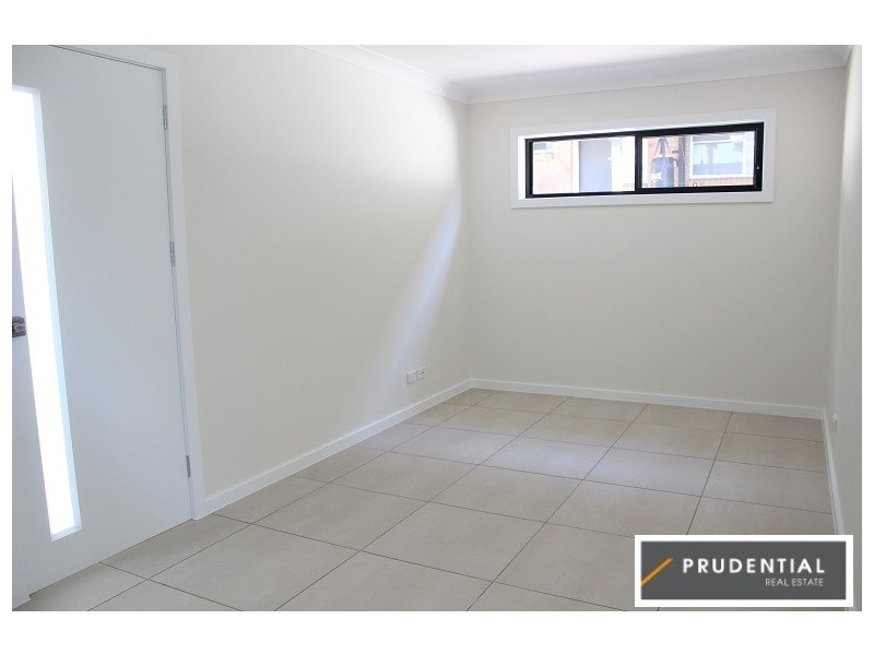 10a Dolomite Place, Eagle Vale NSW 2558