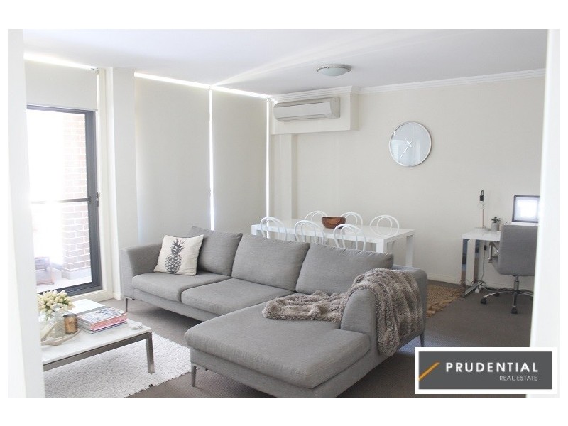 1/12 Parkside Crescent, Campbelltown NSW 2560