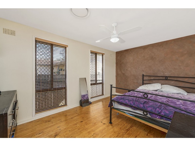 6 Rosemary Place, Macquarie Fields NSW 2564