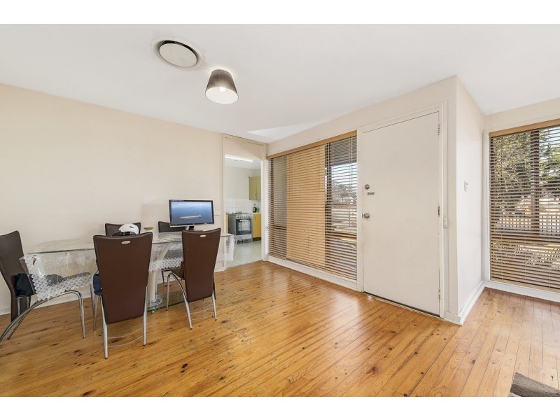 6 Rosemary Place, Macquarie Fields NSW 2564