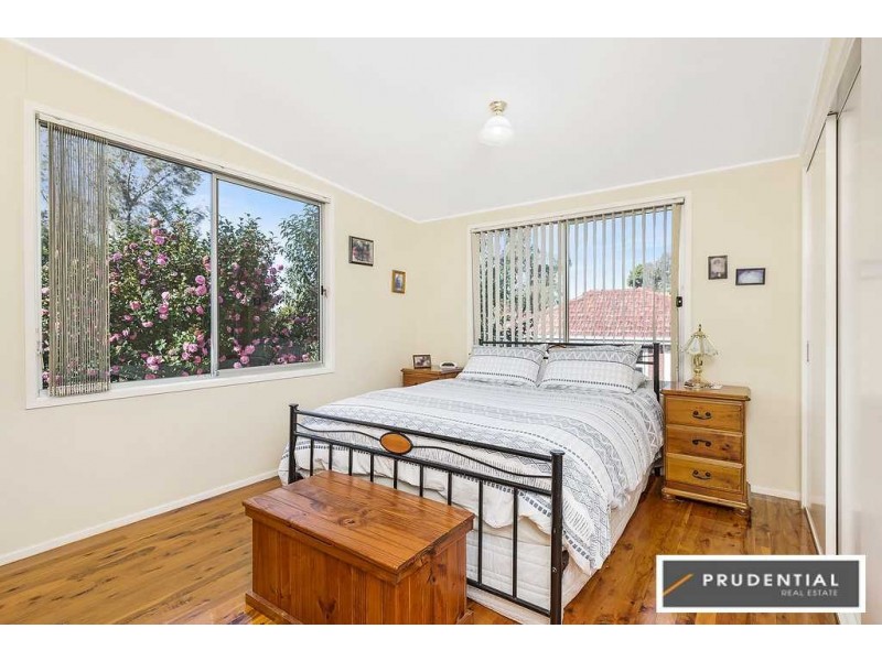 13 Campbellfield Avenue, Bradbury NSW 2560