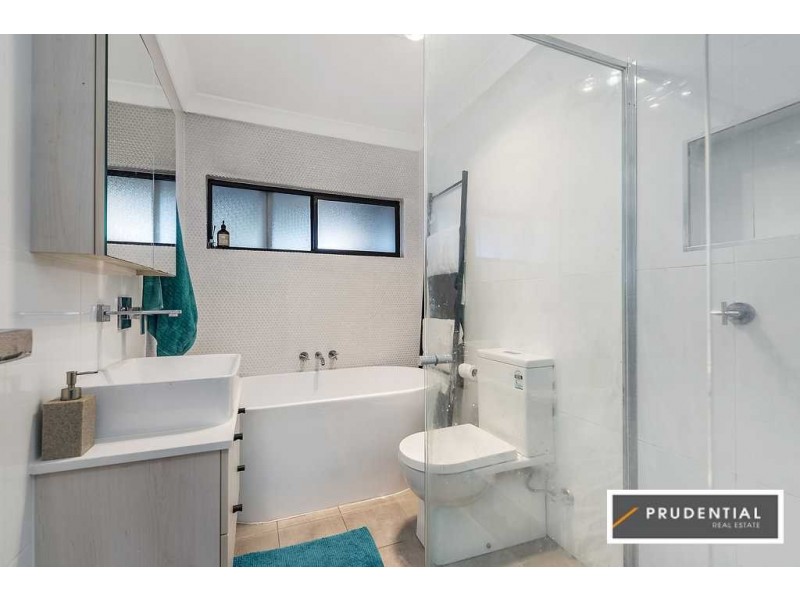 7 Dan Street, Campbelltown NSW 2560