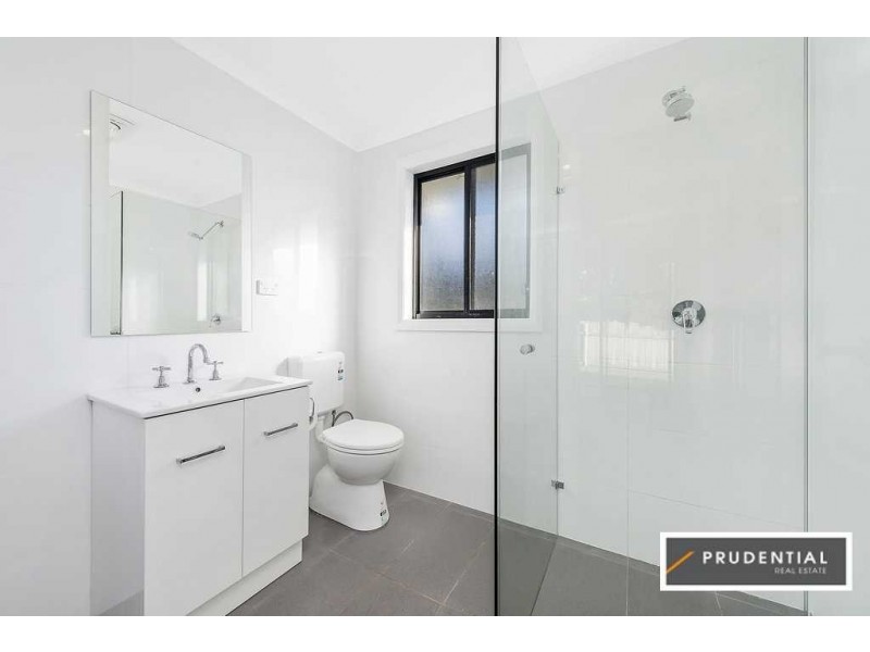 7 Dan Street, Campbelltown NSW 2560