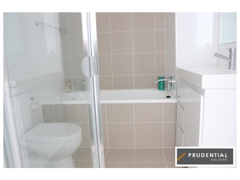 11/54 Santana Road, Campbelltown NSW 2560