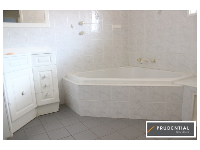 20 Wandarra Crescent, Bradbury NSW 2560