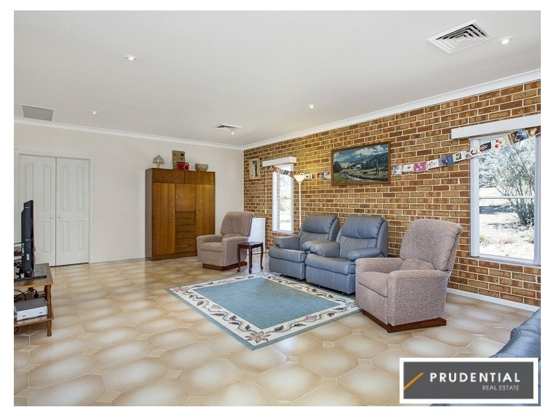 275 Rapleys Loop, Werombi NSW 2570