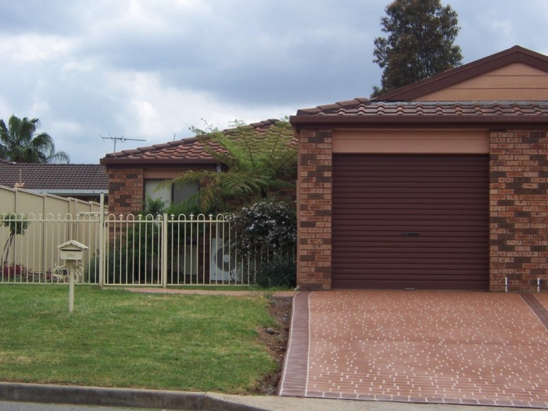 40b Glendower Street, Rosemeadow NSW 2560