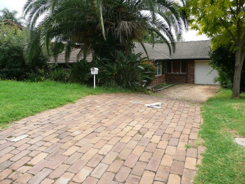 25 Hurricane Dr, Raby NSW 2566