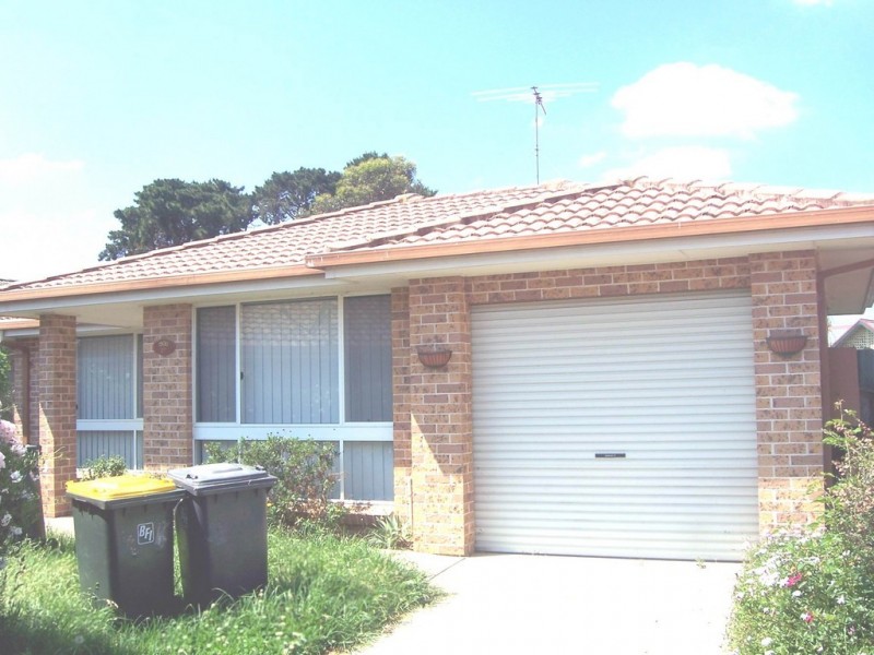 27 Alyan Place, St Helens Park NSW 2560