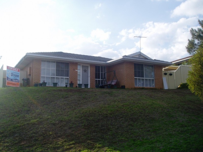 2 BROOM PLACE, St Andrews NSW 2566