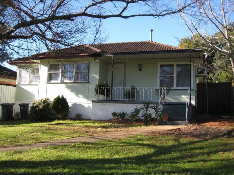 16 Carcoola Cres, Campbelltown NSW 2560