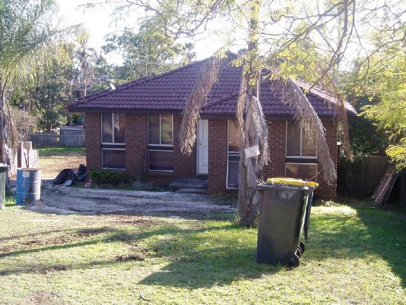 9 Townson Avenue, Leumeah NSW 2560