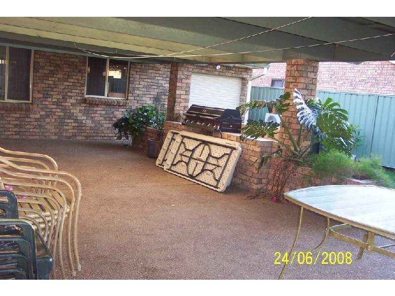 16 FRANCESS, Minto NSW 2566