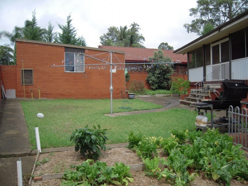 276 The Parkway, Bradbury NSW 2560