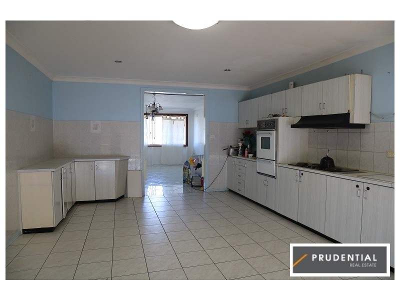 55 Carrington Circuit, Leumeah NSW 2560