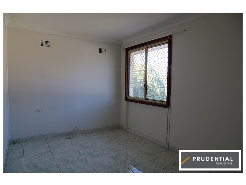 55 Carrington Circuit, Leumeah NSW 2560