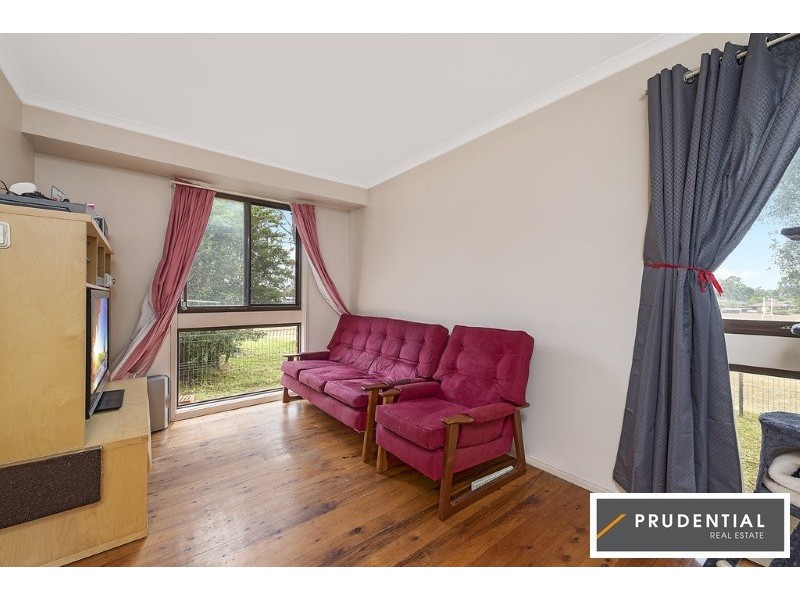 51 Othello Avenue, Rosemeadow NSW 2560