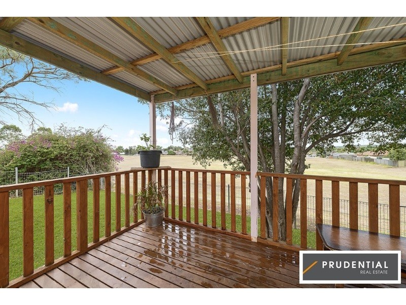 51 Othello Avenue, Rosemeadow NSW 2560