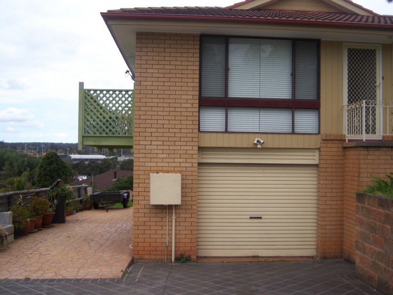 1A Ettalong Place, Woodbine NSW 2560