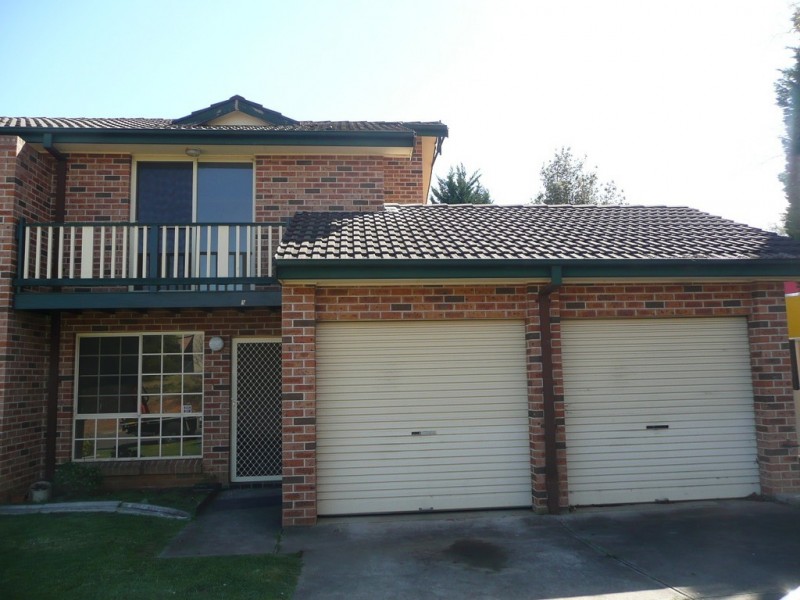 4/5 Wickfield Circuit, Ambarvale NSW 2560