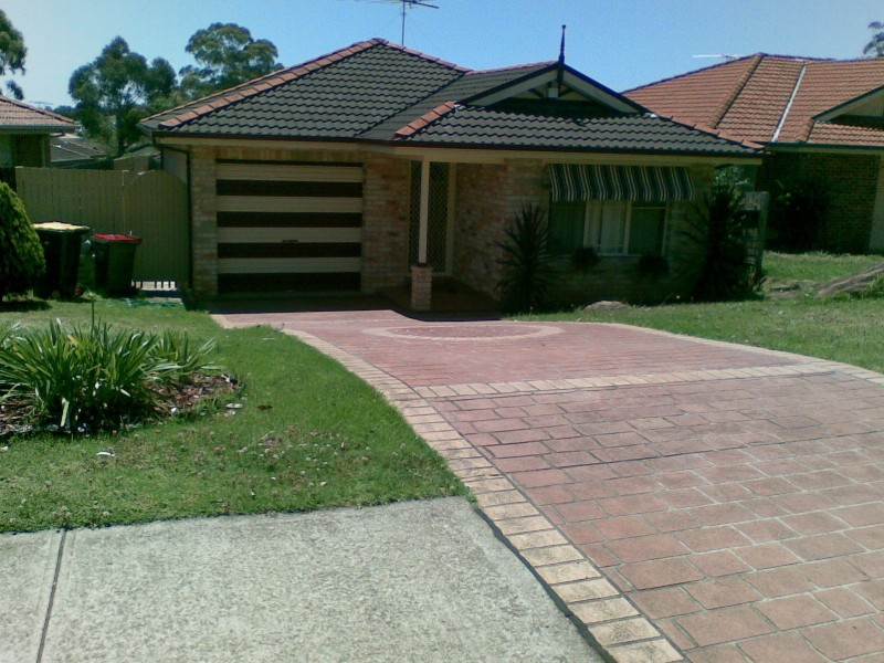 85b St helens Pard Drive, St Helens Park NSW 2560