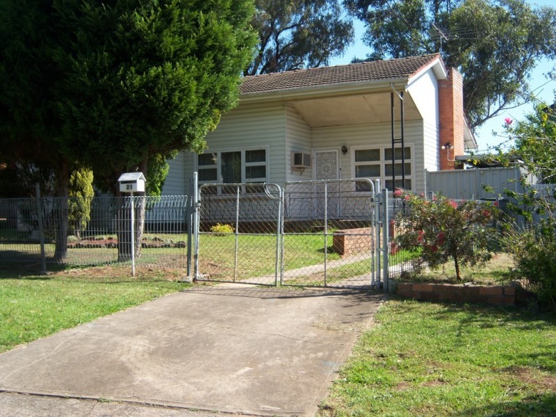21 Tyler Street, Campbelltown NSW 2560