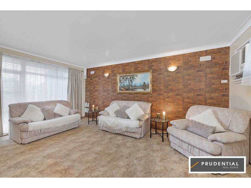 42 Raymond Avenue, Campbelltown NSW 2560