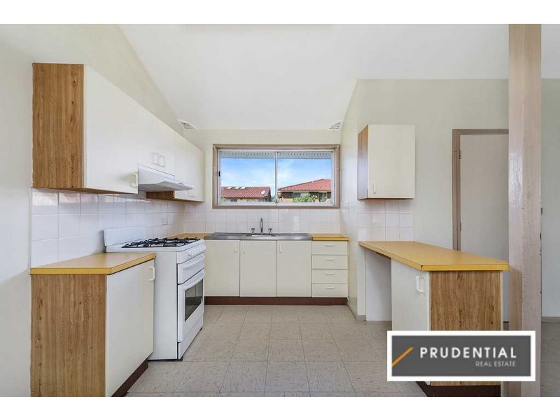 6 Orlando Street, Rosemeadow NSW 2560