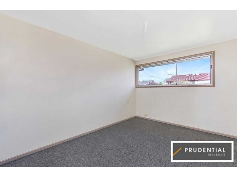 6 Orlando Street, Rosemeadow NSW 2560