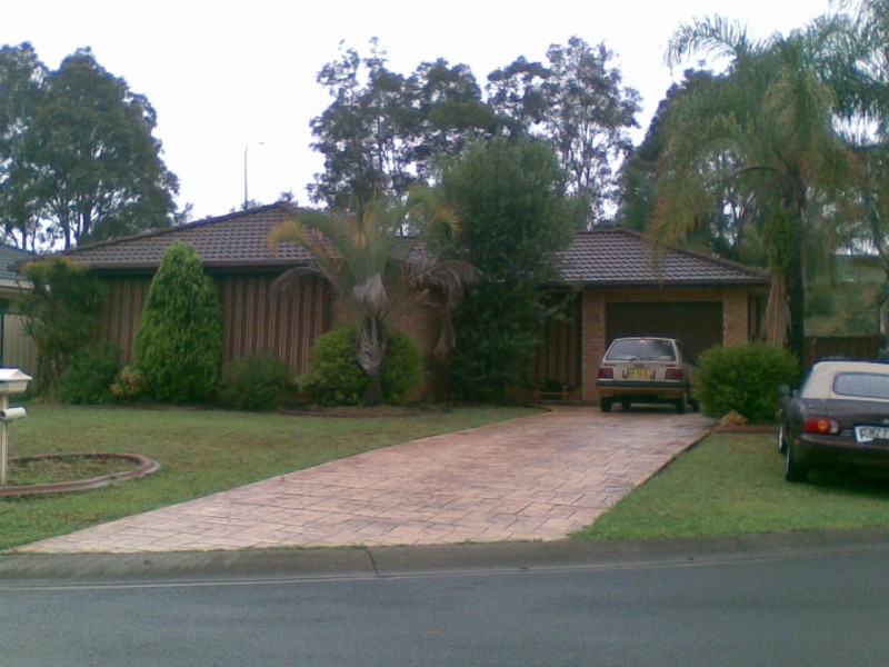 23 Saltpetre Cl, Eagle Vale NSW 2558