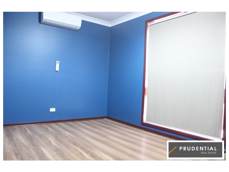 24 Octavia Avenue, Rosemeadow NSW 2560