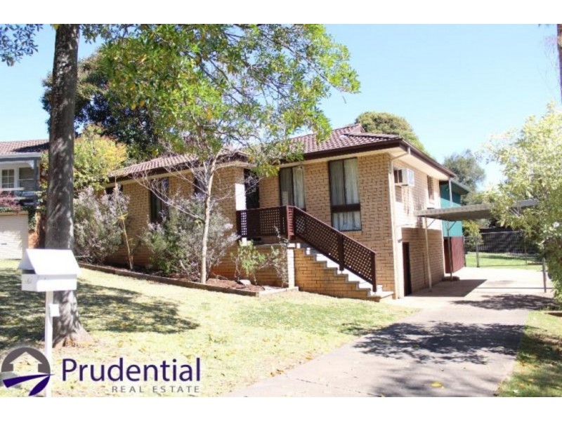 3 Athel Tree Cres, Bradbury NSW 2560