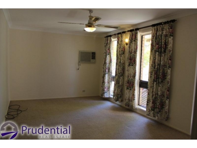3 Athel Tree Cres, Bradbury NSW 2560