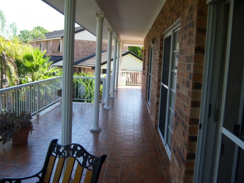 16 Clareville Street, Woodbine NSW 2560