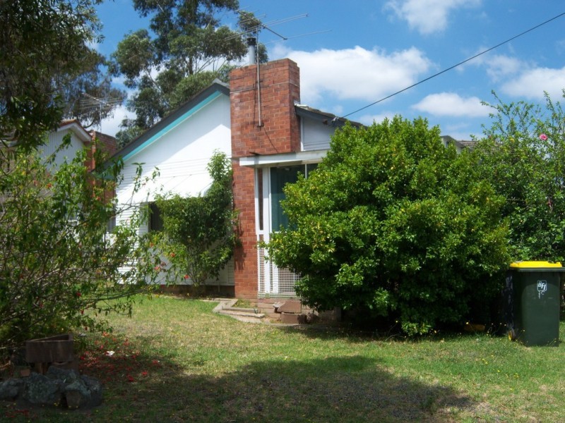 19 Tyler Street, Campbelltown NSW 2560