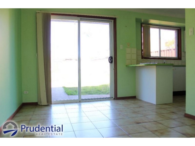 52 Adrian Street, Macquarie Fields NSW 2564