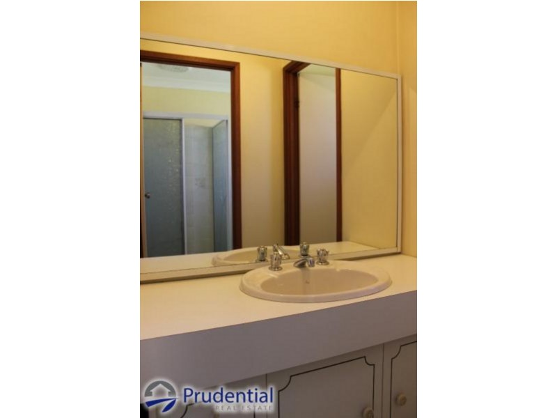 52 Adrian Street, Macquarie Fields NSW 2564