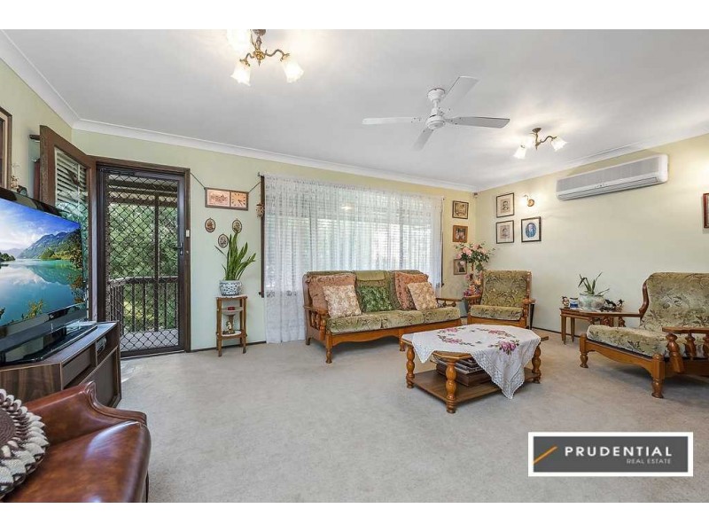 6 Barooga Avenue, Bradbury NSW 2560