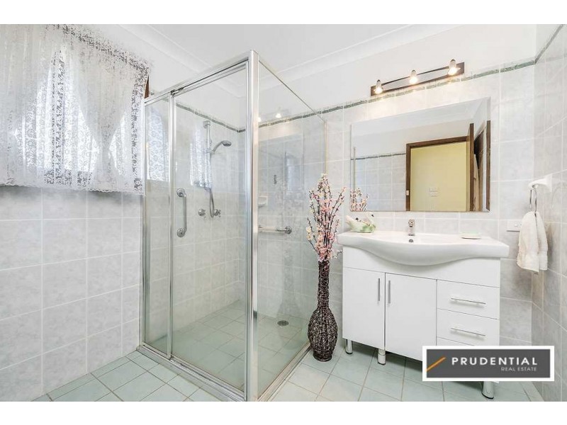 6 Barooga Avenue, Bradbury NSW 2560