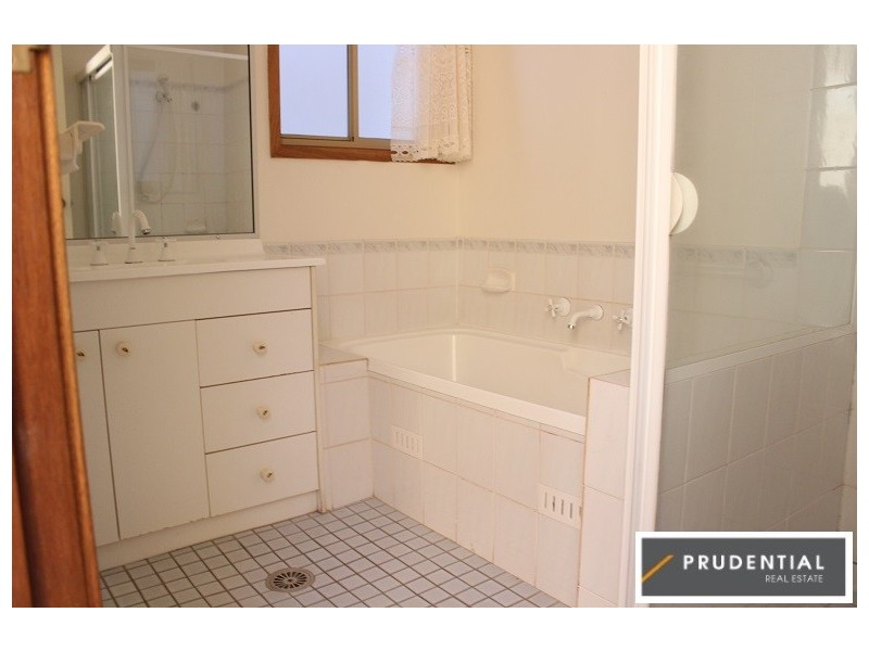 281 Welling Drive, Mount Annan NSW 2567