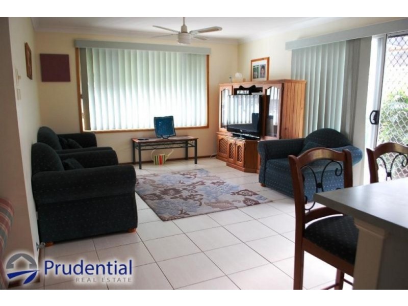 4 Spoonbill Way, Mount Annan NSW 2567