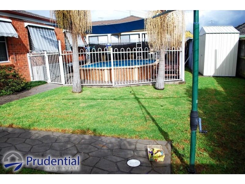 4 Spoonbill Way, Mount Annan NSW 2567