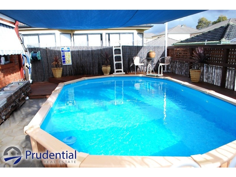 4 Spoonbill Way, Mount Annan NSW 2567