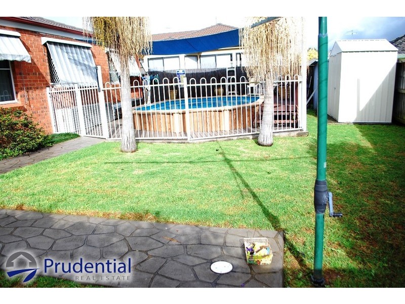 4 Spoonbill Way, Mount Annan NSW 2567