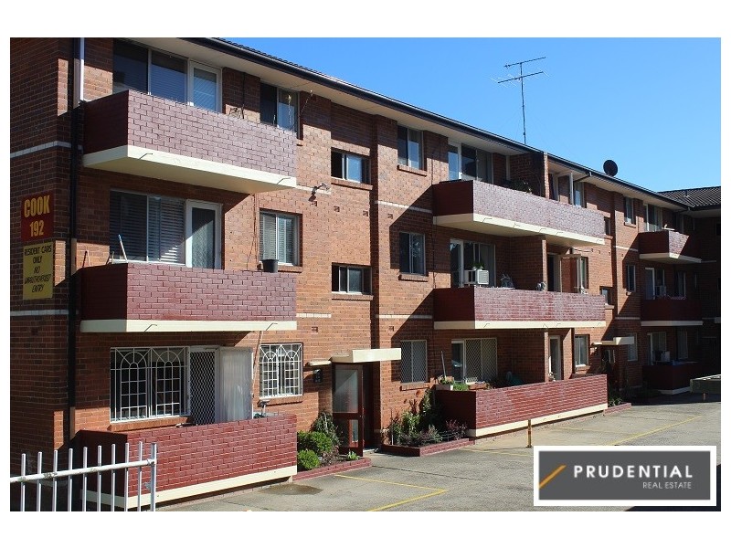 9/192 Sandal Crescent, Carramar NSW 2163