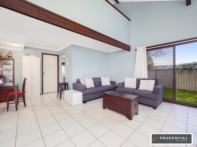 1/8 Margaret Street, Minto NSW 2566